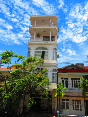  Nam Long Hotel  Донгхой